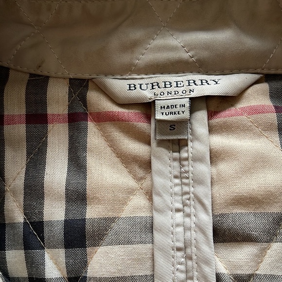 Burberry Tan Quilted Coat Size Small - Picture 2 of 9